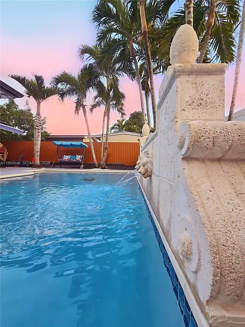 300 NW 77th Way, Pembroke Pines, FL 33024