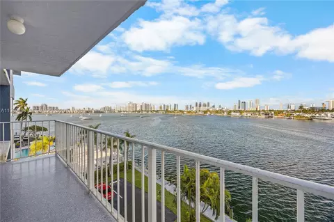 16570 NE 26th Ave #5J, North Miami Beach, FL 33160