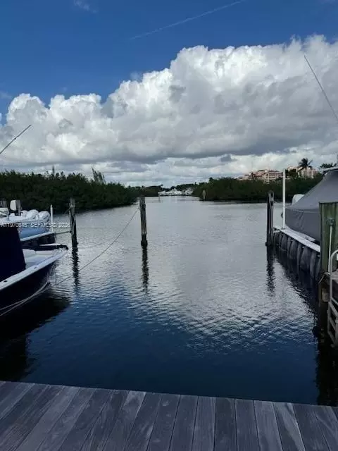 6200 SW 152nd St, Palmetto Bay, FL 33157