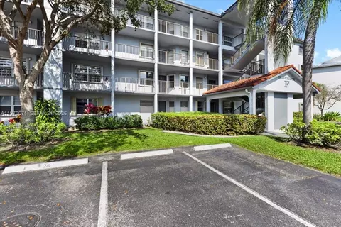 12701 SW 13th St #113F, Pembroke Pines, FL 33027