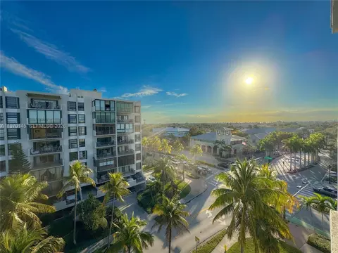 555 Crandon Blvd #82, Key Biscayne, FL 33149