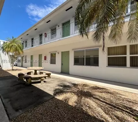 1824 Monroe St #12, Hollywood, FL 33020