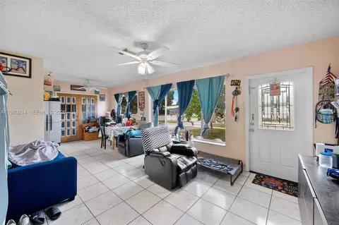 Other - 590 W 35th Pl, Hialeah, FL 33012 photo 2 of 6