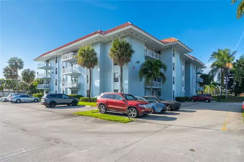 455 S Pine Island Rd #303C, Plantation, FL 33324