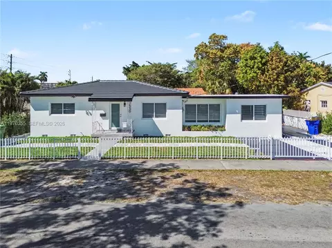 1530 SW 24th Ave, Miami, FL 33145