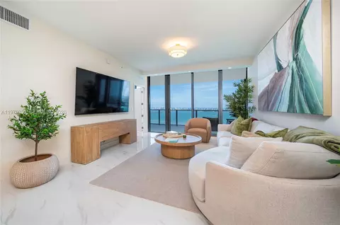 700 NE 24th St #4306, Miami, FL 33137
