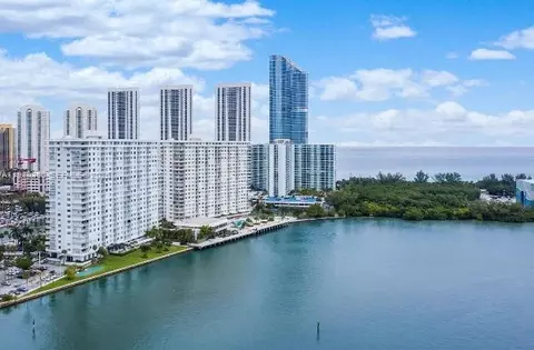 300 Bayview Dr #2101, Sunny Isles Beach, FL 33160
