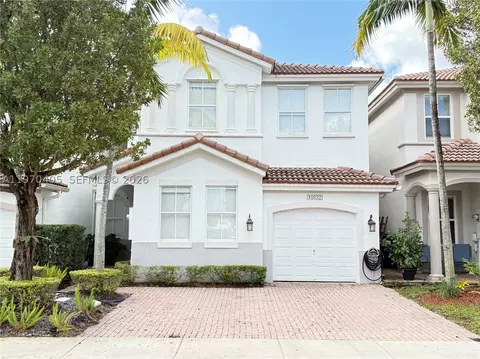 10832 NW 84th St, Doral, FL 33178