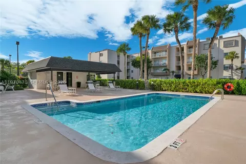 7747 SW 86th St #D-403, Miami, FL 33143
