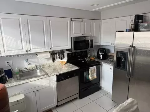 2200 Monroe St #6, Hollywood, FL 33020