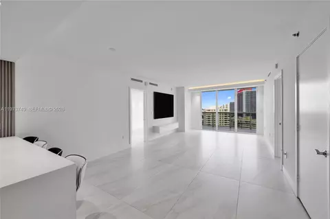 1850 S Ocean Dr #1808, Hallandale Beach, FL 33009