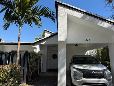 364 Fairway Cir #42, Weston, FL 33326