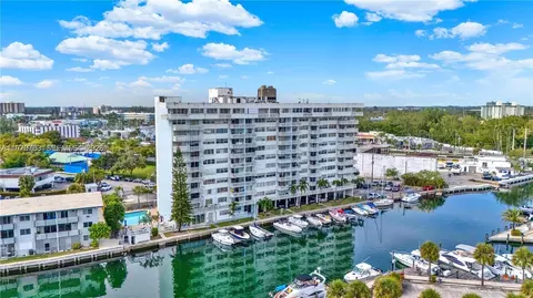 13155 Ixora Ct #311, North Miami, FL 33181