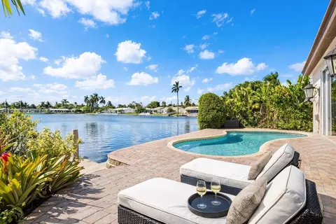 4231 NE 16th Ave, Oakland Park, FL 33334