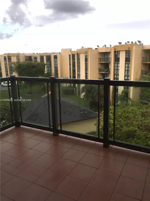 11750 SW 18 St #527-1, Miami, FL 33175