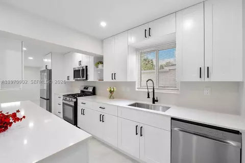 3740 NW 9th Ct, Lauderhill, FL 33311