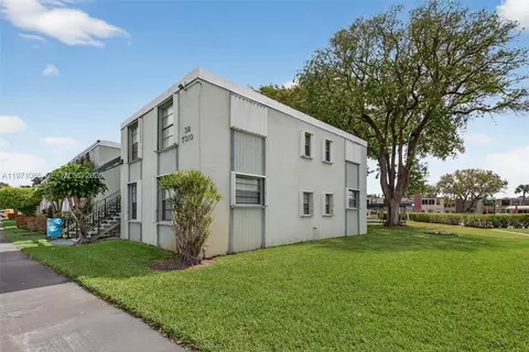 7310 NW 18th St #208, Margate, FL 33063