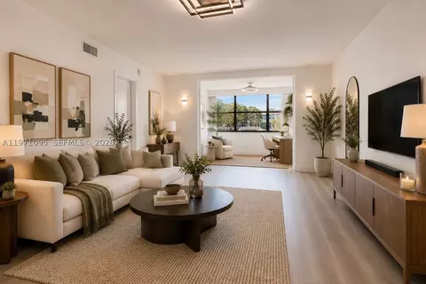 10207 Sunrise Lakes Blvd #204, Sunrise, FL 33322