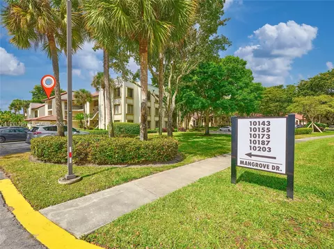 10143 Mangrove Dr #303, Boynton Beach, FL 33437