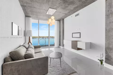 300 S Australian Ave #812, West Palm Beach, FL 33401
