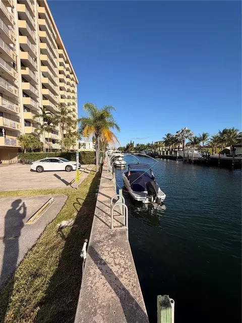 2350 NE 135th St #503, North Miami, FL 33181