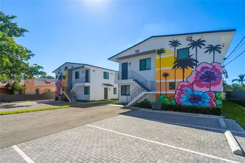 1054 NW 29th St, Miami, FL 33127