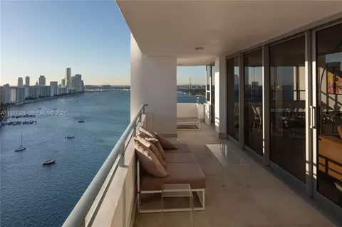 11 Island Ave #PH2, Miami Beach, FL 33139