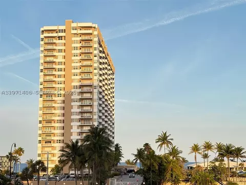 1965 S Ocean Dr #2F, Hallandale Beach, FL 33009