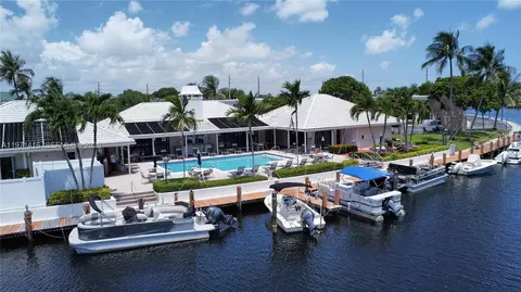 160 Cypress Club Dr #608, Pompano Beach, FL 33060