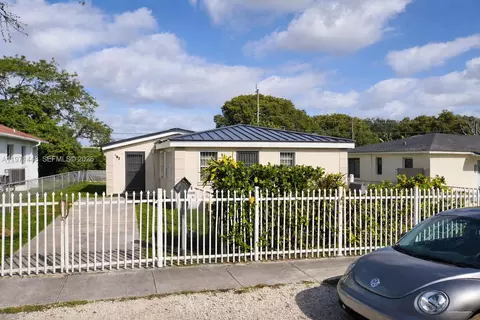 1827 NW 74th Ter, Miami, FL 33147