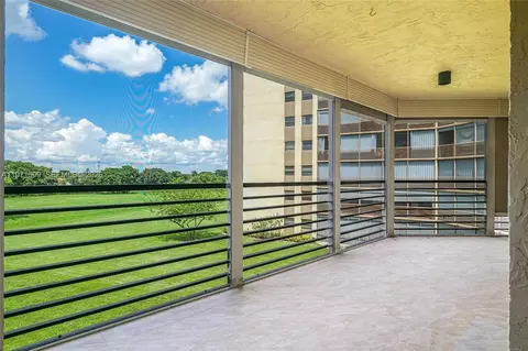 7200 Radice Ct #309, Lauderhill, FL 33319