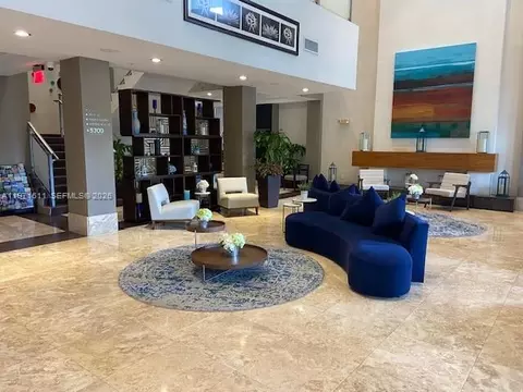 5300 NW 87th Ave #316, Doral, FL 33178