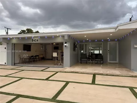 8424 Miramar Pkwy, Miramar, FL 33025