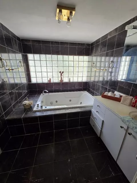 Bath - 1341 E 8th Ave, Hialeah, FL 33010 photo 2 of 7