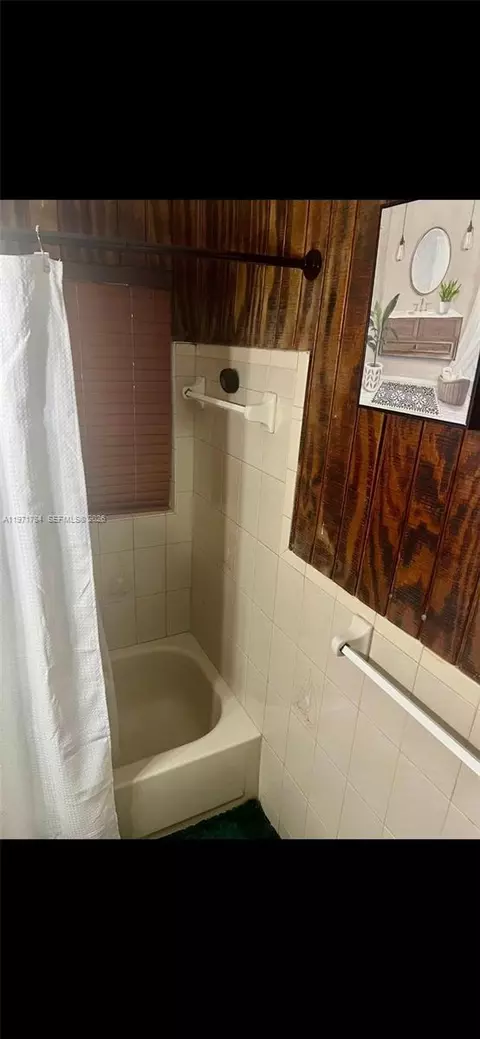 Bath - 1341 E 8th Ave, Hialeah, FL 33010 photo 7 of 7