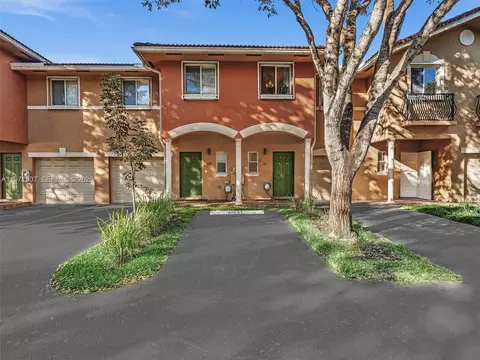 21 SE 3rd Ave, Hallandale Beach, FL 33009