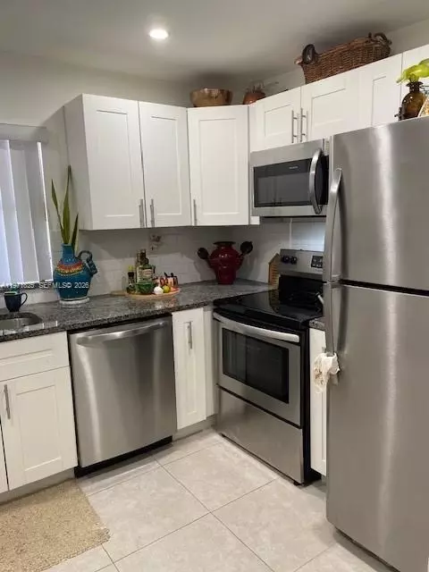 4141 NW 26th St #119, Lauderhill, FL 33313