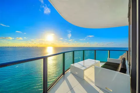 19575 Collins Ave #30, Sunny Isles Beach, FL 33160