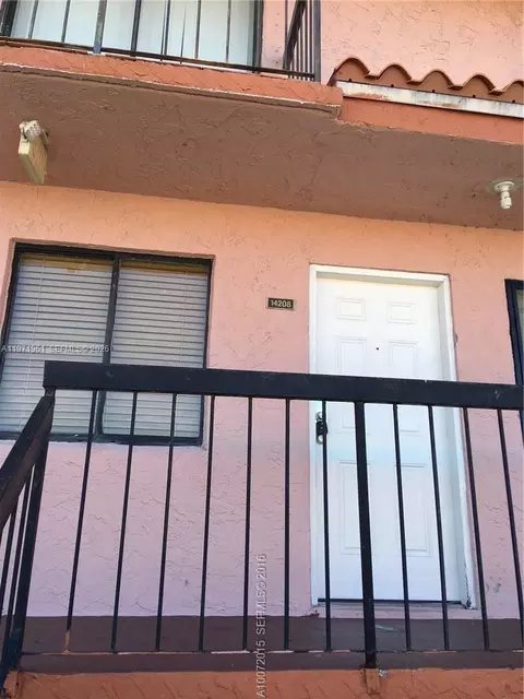 2162 W 60th St #14208, Hialeah, FL 33016