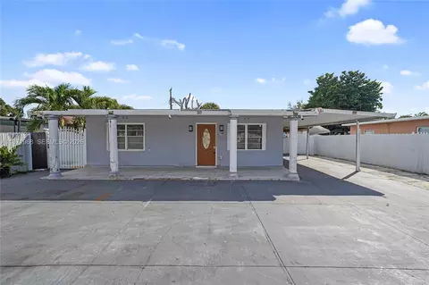 Exterior - 840 E 17th St, Hialeah, FL 33010 photo 1 of 1