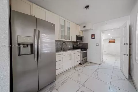Other - 840 E 17th St, Hialeah, FL 33010 photo 2 of 6