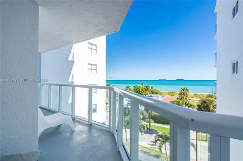 2457 Collins Ave #503, Miami Beach, FL 33140