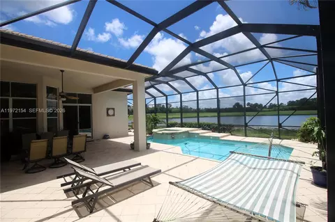 7635 Ironhorse Blvd, West Palm Beach, FL 33412