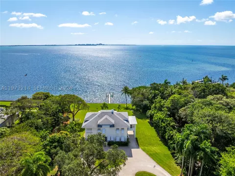 View/Area - 3149 Brickell Ave, Miami, FL 33129 photo 5 of 12