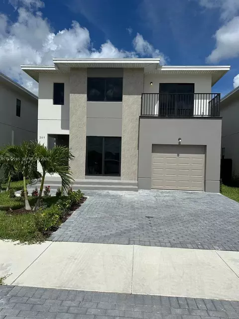 209 NW 13th Pl, Florida City, FL 33034
