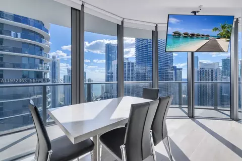 55 SW 9th St #3703, Miami, FL 33130