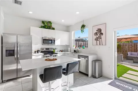 Kitchen - 12245 NW 24th Pl, Miami, FL 33167 photo 2 of 5