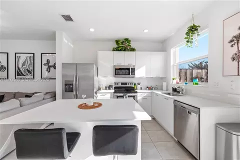 Kitchen - 12245 NW 24th Pl, Miami, FL 33167 photo 3 of 5