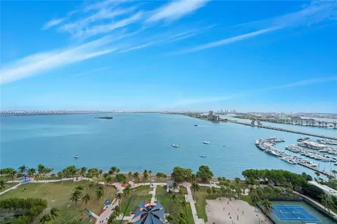 488 NE 18th St #2112, Miami, FL 33132