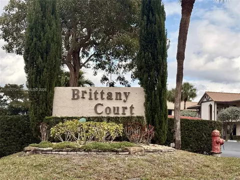 2391 NW 89th Dr #404, Coral Springs, FL 33065